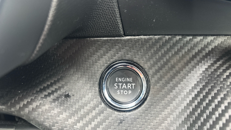 Peugeot 208 1.2 PureTech 100 Allure Premium 5dr Petrol Hatchback